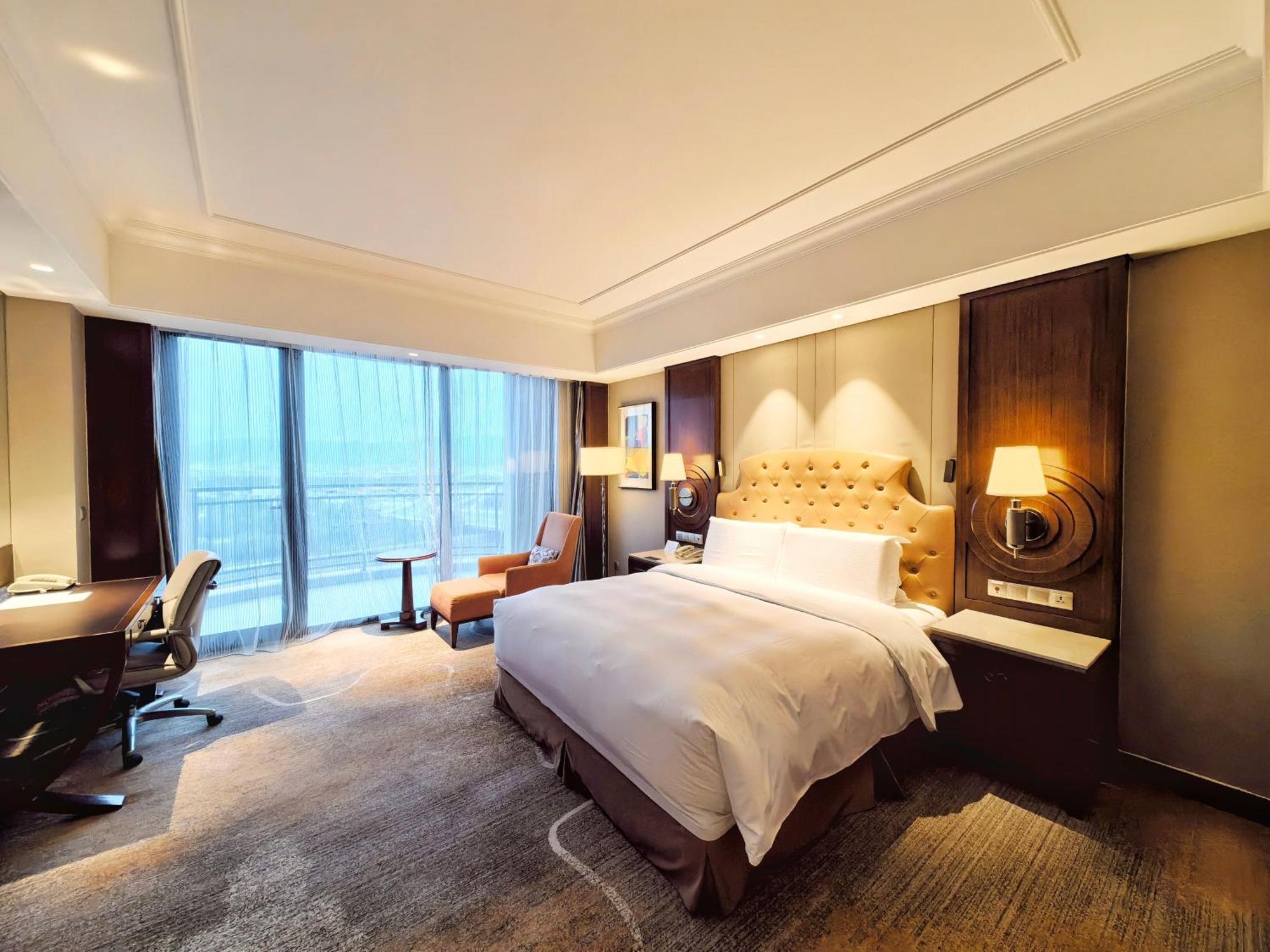 Doubletree By Hilton Ningbo - Chunxiao Hotel Ngoại thất bức ảnh