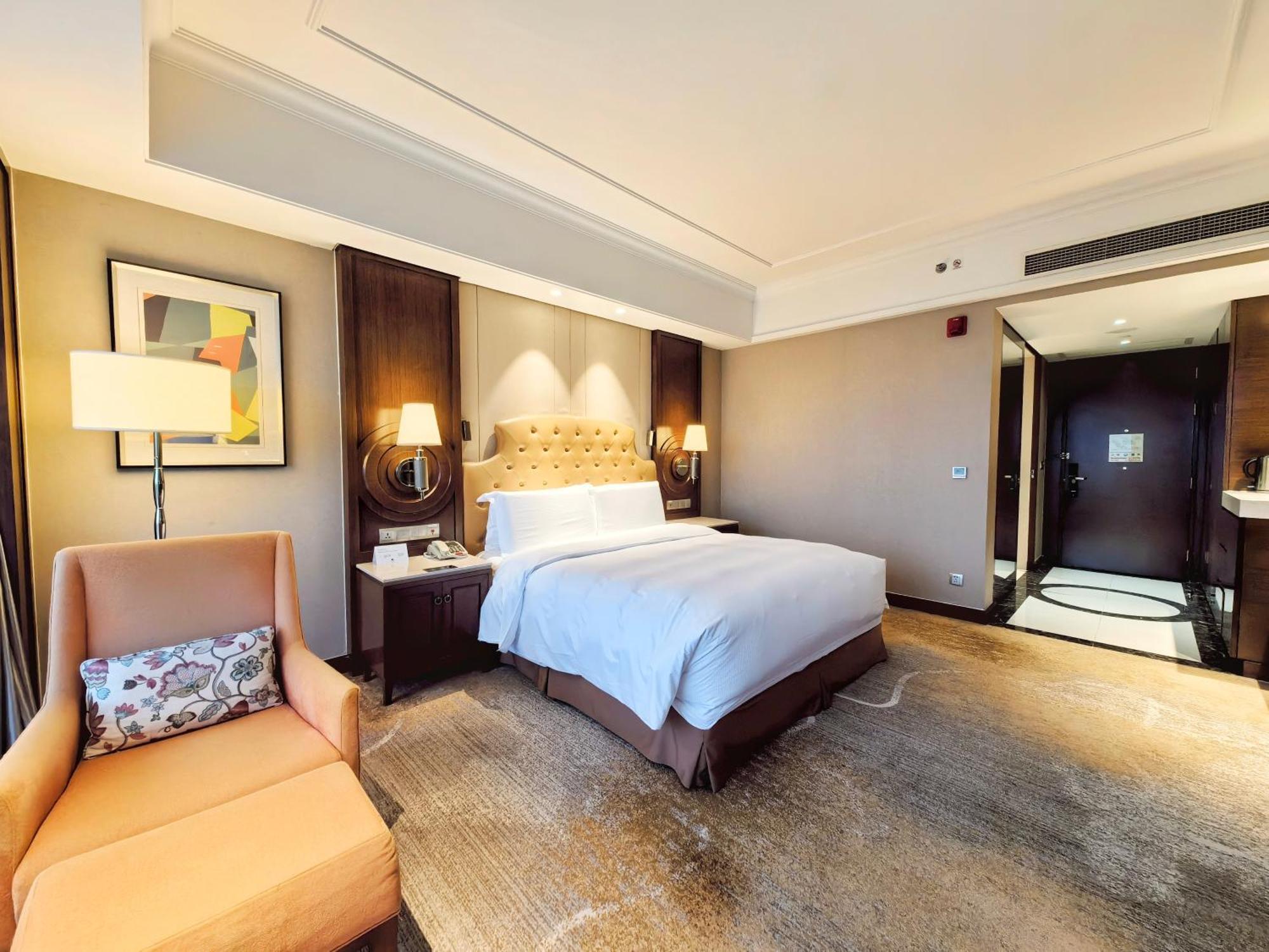 Doubletree By Hilton Ningbo - Chunxiao Hotel Ngoại thất bức ảnh