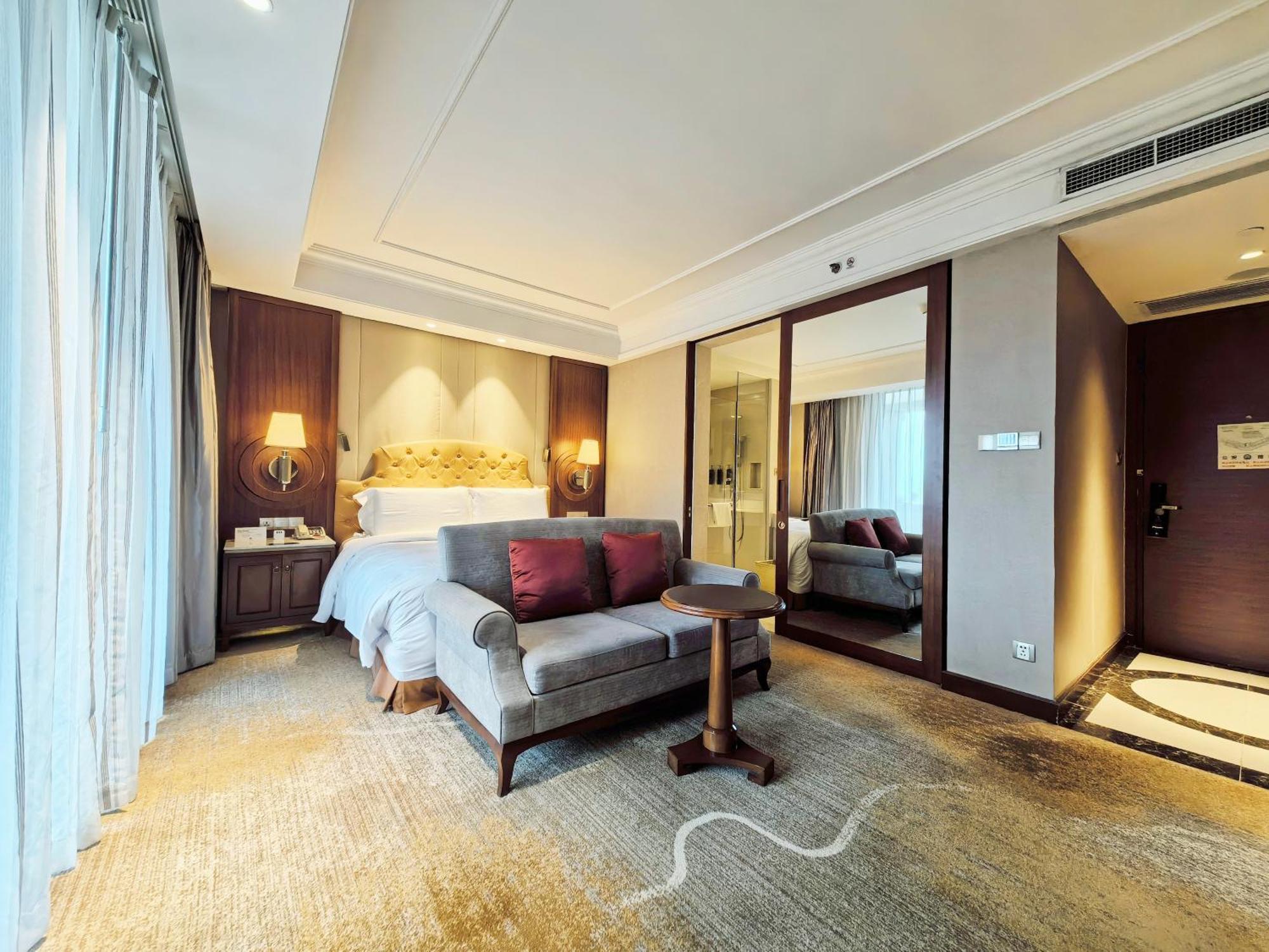 Doubletree By Hilton Ningbo - Chunxiao Hotel Ngoại thất bức ảnh