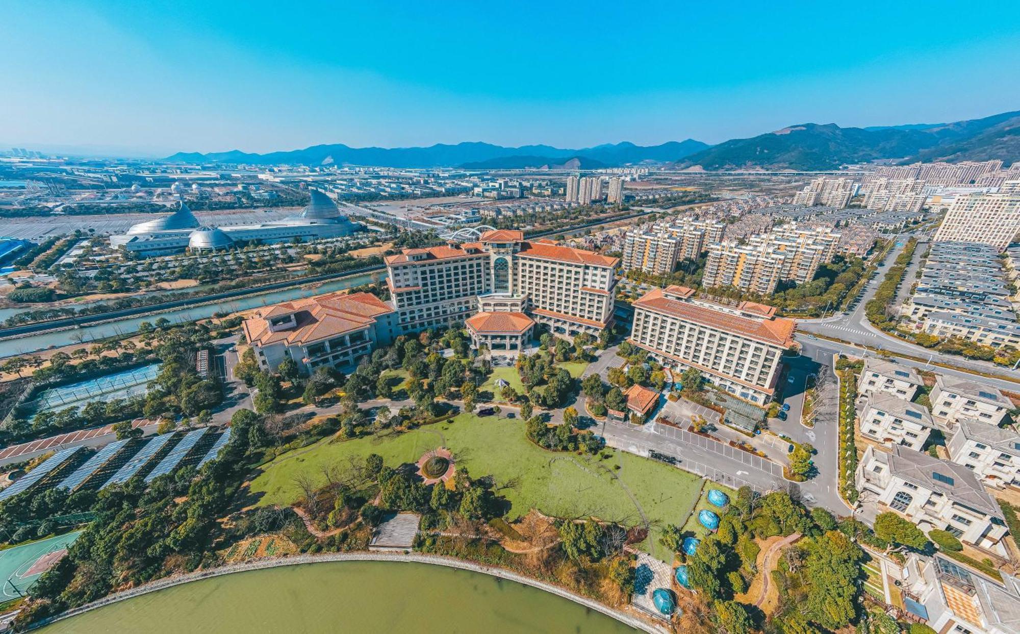 Doubletree By Hilton Ningbo - Chunxiao Hotel Ngoại thất bức ảnh