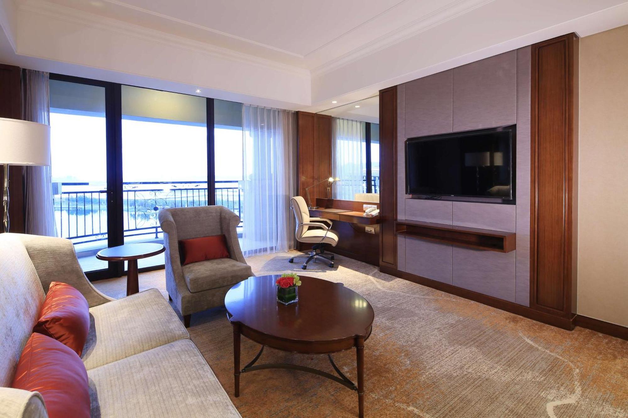 Doubletree By Hilton Ningbo - Chunxiao Hotel Ngoại thất bức ảnh
